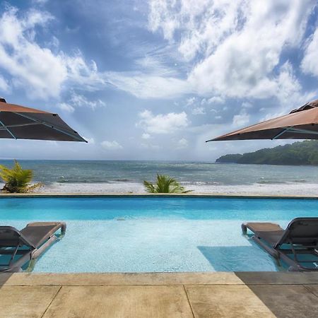Pagua Bay House - Oceanfront Cabana'S Marigot Eksteriør billede