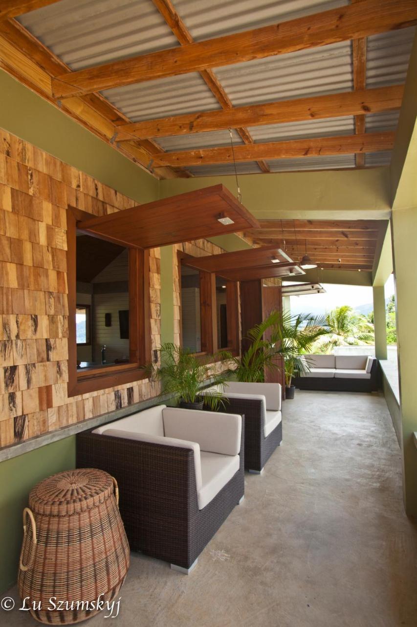 Pagua Bay House - Oceanfront Cabana'S Marigot Eksteriør billede