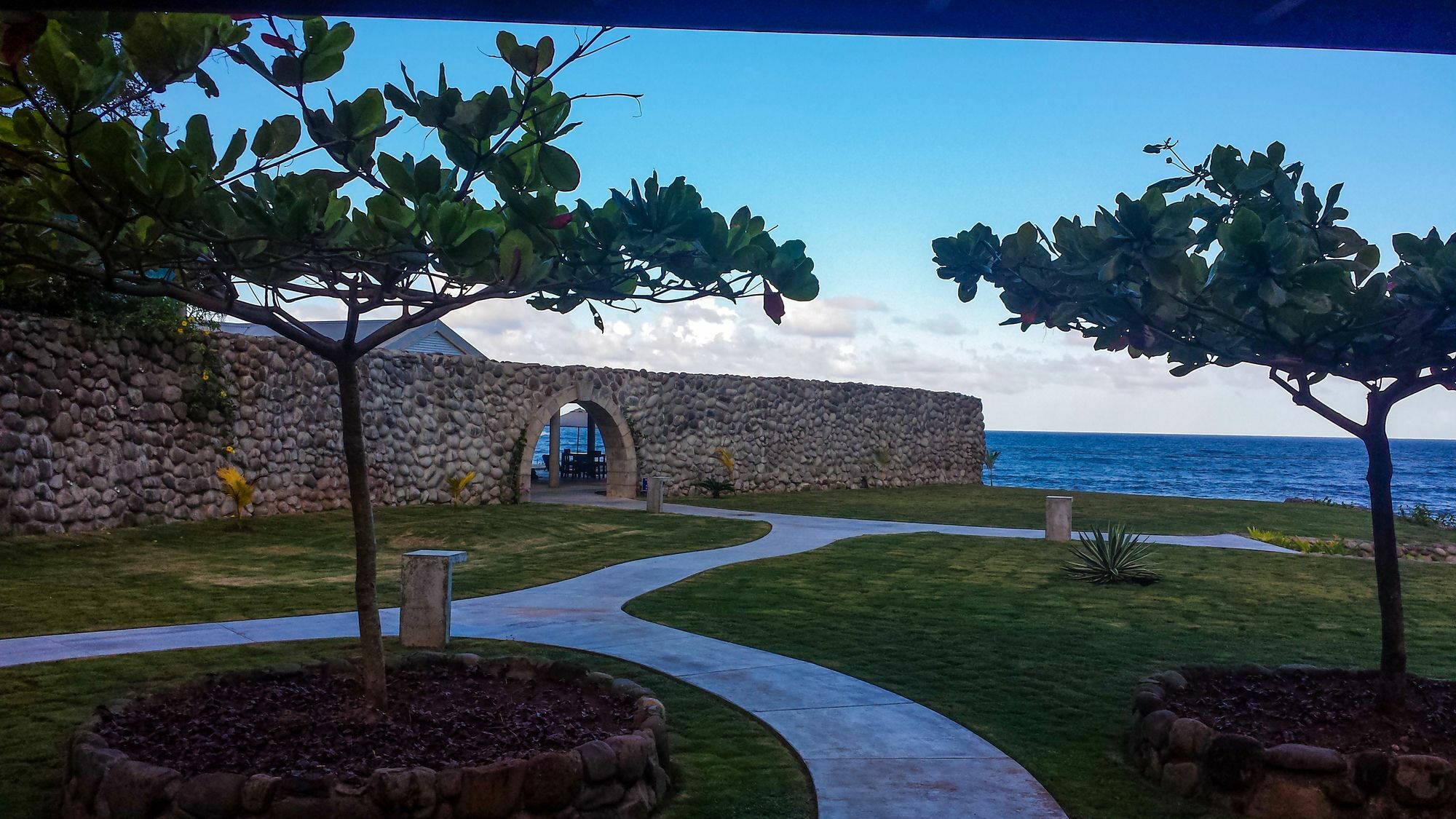Pagua Bay House - Oceanfront Cabana'S Marigot Eksteriør billede